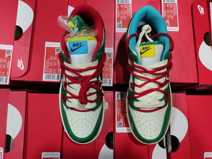 from Brenndasneakers Nike Dunk Low