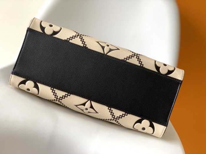 Brenndasneakers L*ouis V*uitton Bag Top Quality 35*27*14CM