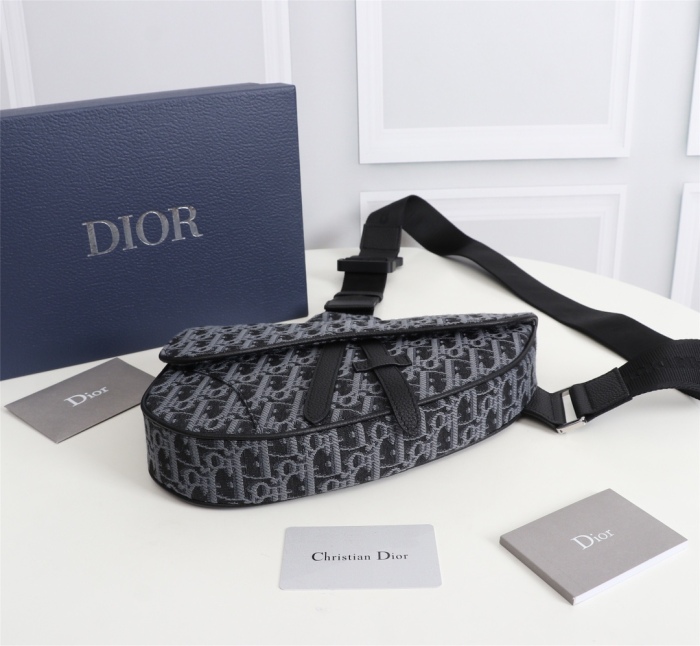Brenndasneakers D*iorTop Bag 20*28.6*5cm