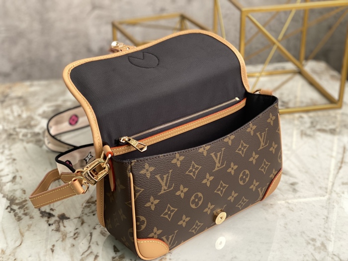 Brenndasneakers L*ouis V*uitton Bag Top Quality 25*9*15cm