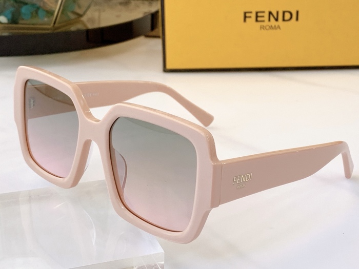 Brenndasneakers F*endi Glasses Top