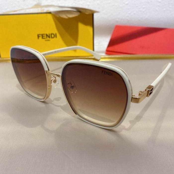 Brenndasneakers F*endi Glasses Top