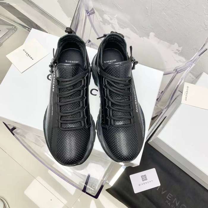 Men G*ivenchy Top Sneaker （ Brenndasneakers ）