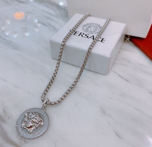 Brenndasneakers Necklace003