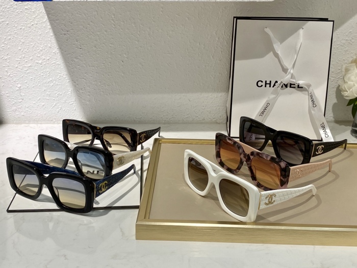 Brenndasneakers C*hanel Glasses Top