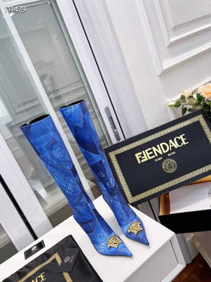 Women F*endi Top boots (Brenndasneakers)