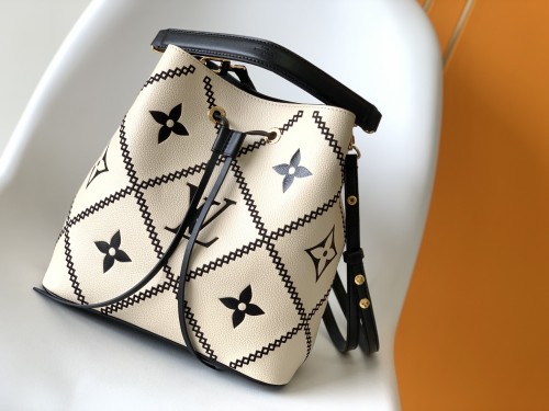 Brenndasneakers L*ouis V*uitton Bag Top Quality 26*26*17.5CM