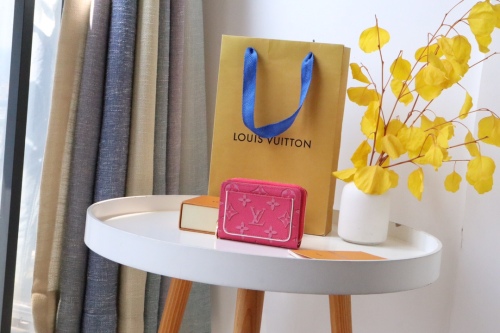 Brenndasneakers L*ouis V*uitton Bag Top Quality 11.5*8.5*2.2CM