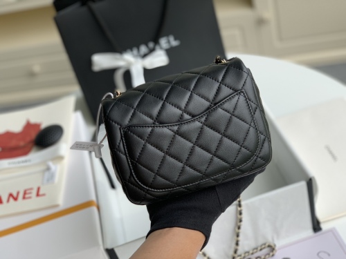 Brenndasneakers C*hanel Top Bag 18cm