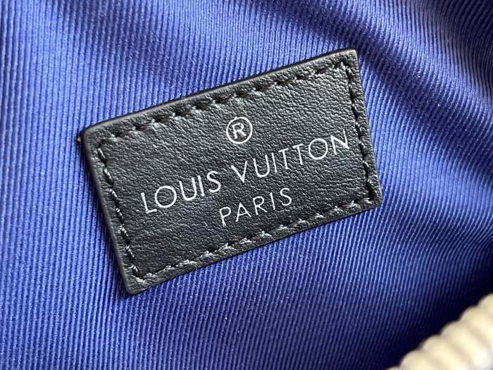 Brenndasneakers L*ouis V*uitton Bag Top Quality 11*17*4CM