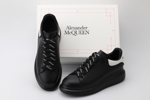 Brenndasneakers A*exander M*queen Sneaker