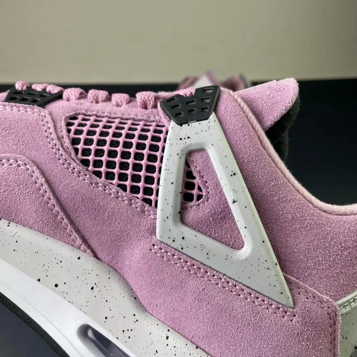 Good quality sneakers Air Jordan 4