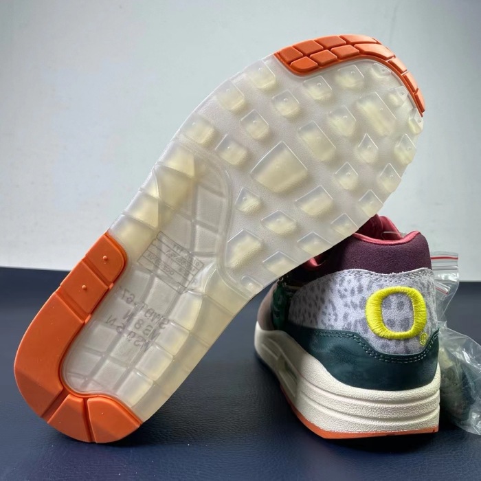 Nike AIR Max 1 luxe sneakers
