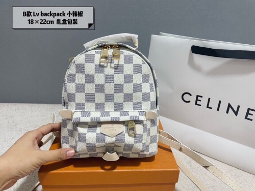 One of the must-have items of LV brand, the latest 20 models of LV palm springs mini backpack are here, upgraded version