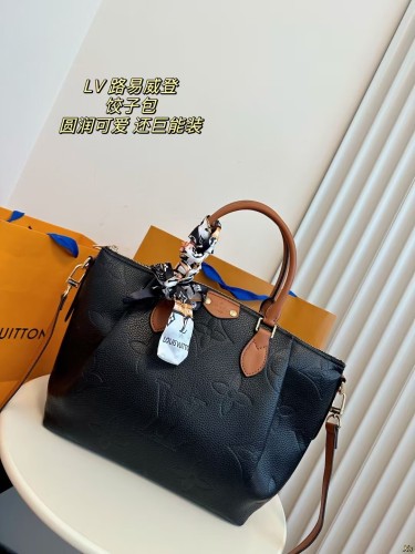 LV Louis Vuitton classic black vintage dumpling bag