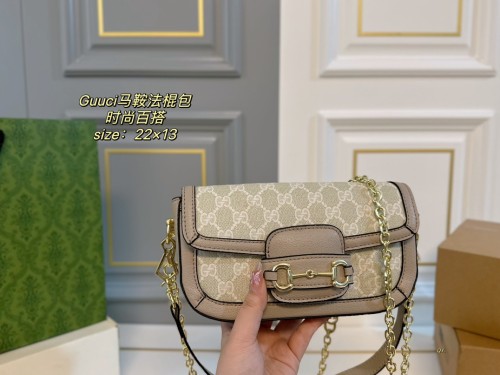 Gucci 1955 Saddle Baguette Bag 💕