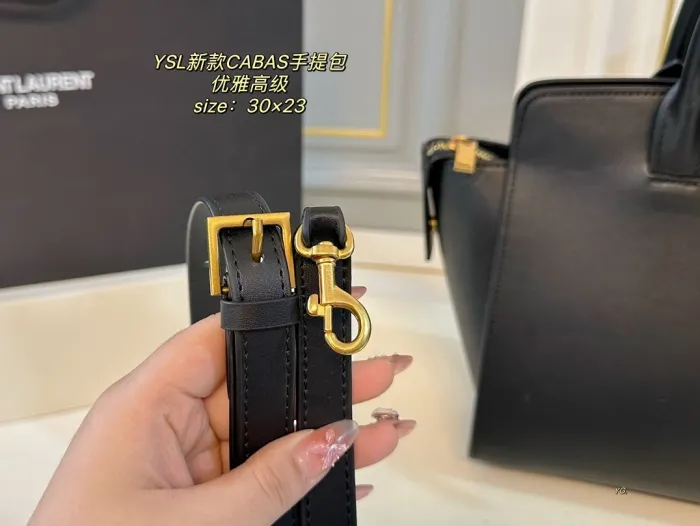 Yves Saint Laurent's new CABAS handbag 💕