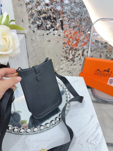 Evelyn Hermes entry-level bag injection H unique hollow design imported calf leather production