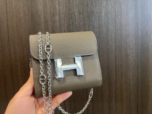 Hermes latest wallet crossbody bag 💕 Original leather hardware for both inside and outside