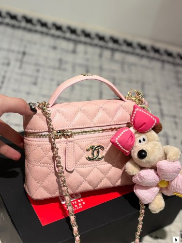 Chanel LP CHANEL The cclogo design on the handle is just right, simple and elegant