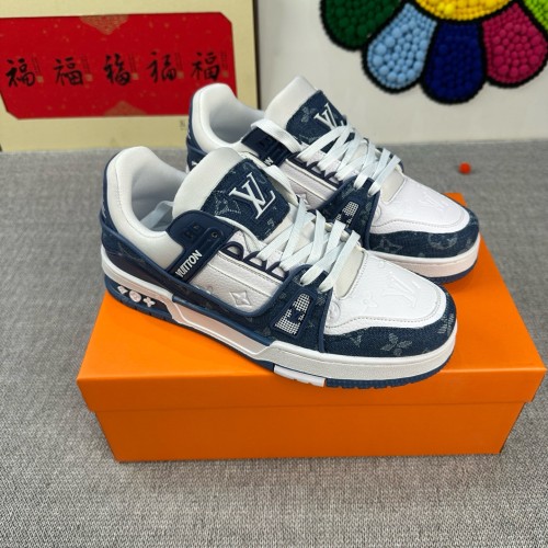 LV Louis Vuitton Trainer white blue size36-44 rubber outsole