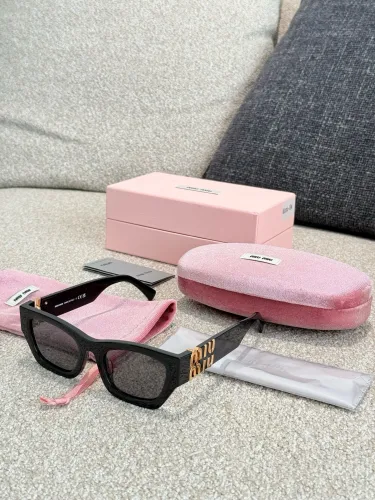 MIU MIU goddess sunglasses 2025 hot style is definitely this one!