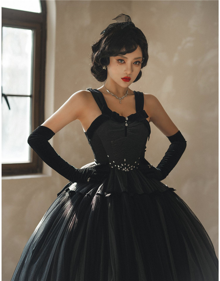 US$ 149.99 - FaeriesDaffodil - Elegant Vintage Classic Lolita JSK Dress and  Gloves Set - m.lolitaknot.com