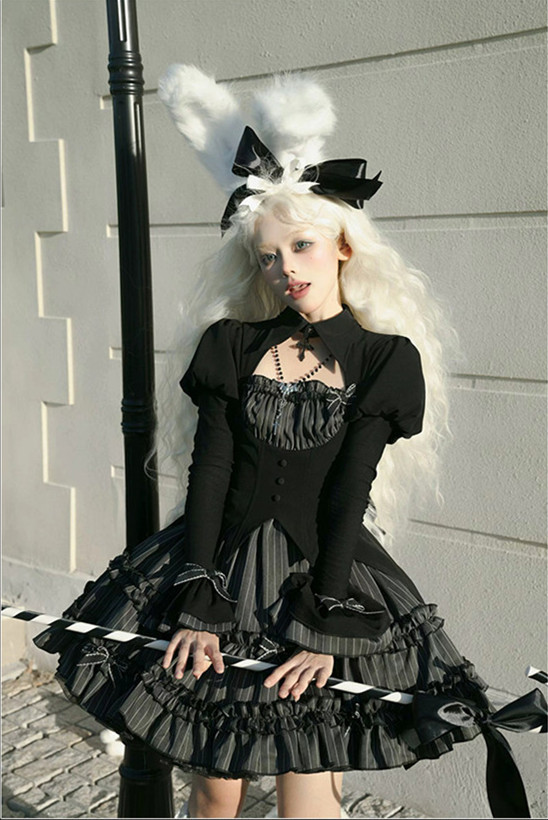 Duke of the Trap Rabbit - Gothic Halloween Lolita OP Dress with Necklace and Hat Set