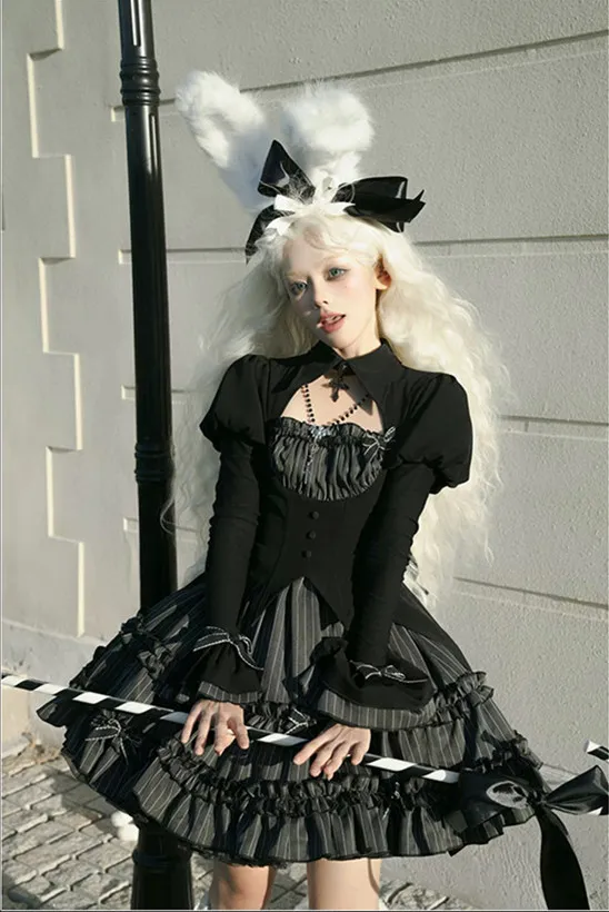Duke of the Trap Rabbit - Gothic Halloween Lolita OP Dress with Necklace and Hat Set