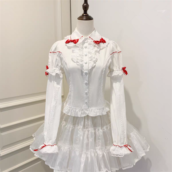 Dream to Strawberry- Sweet Lolita Blouse with Detachable Sleeves