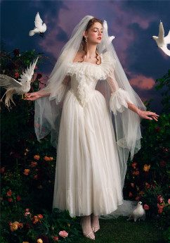 LaceMade - Resilient Wings - Vintage Palace Princess Simple Wedding Casual Lolita OP Dress with Veil