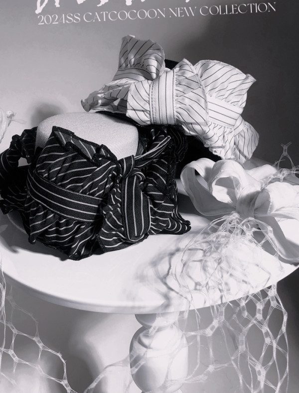 CATCOCOON - Wednesday - Classic Gothic Lolita Accessories