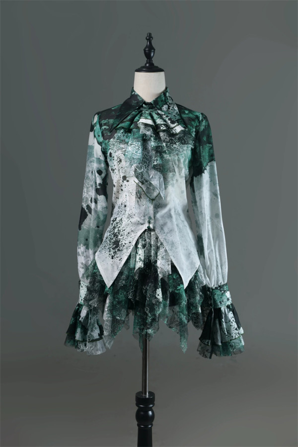 LilithHouse -Horror Amusement Park- Turn Down Collar Blood Dyed Gothic Lolita Blouse