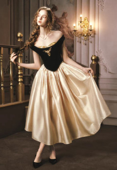 LaceMade -Golden Eagle Goddess- Retro Vintage French Off the Shoulder Casual Classic Lolita Corset Topwear, Skirt and Brooch