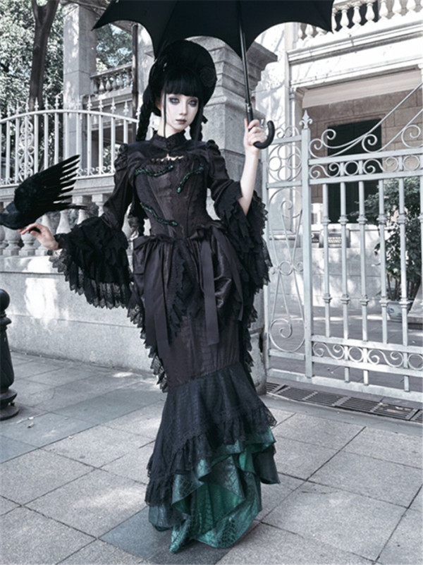 LeMiroir -Saint- Snakeskin Pattern Gothic Lolita Bolero, Corset Topwear with Tailing, Mermaid Skirt and Overskirt