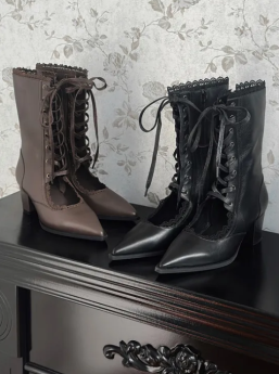Gururu -Misty Night Dream- Calf Legnth Pointed Toe Chunky Heel Lace Up Elegant Gothic Retro Classic Vintage Lolita Boots