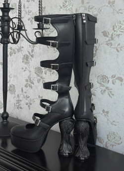 Gururu -Thorn Wings- Angel Wing Chunky High Heel Round Toe Platform Buckle Belts Hollow Genuine Leather Calf Length Halloween Gothic Lolita Boots