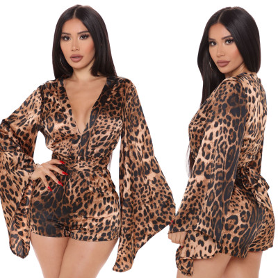 Fashion Leopard Print Long-sleeved V-neck Short Jumpsuit