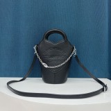 Fashion Commuter Messenger Shoulder Bag With Chain