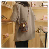 Fashion Niche Messenger Bag Texture Portable Bucket Bag