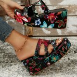 Summer New High-heeled Embroidered Flip Flops