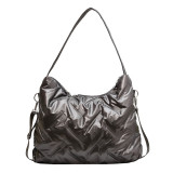 Fashionable Large-capacity Down Cloth Shoulder Bag