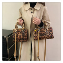 Hot Girl Leopard Print Retro Bracelet Advanced Shoulder Crossbody Bag