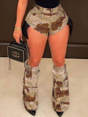 Casual Camouflage Print Patchwork Tight Shorts (Legs Included)