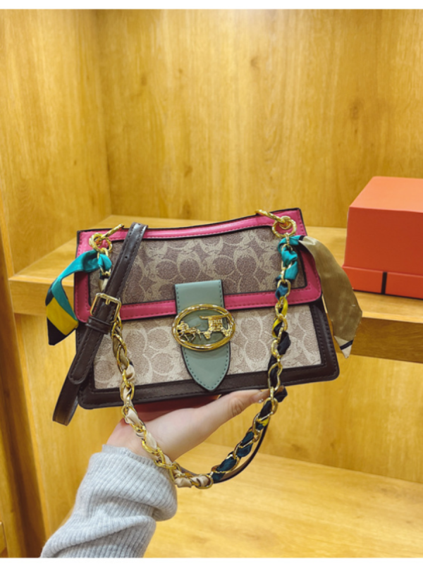 Fashion Retro Chain Bag Versatile Crossbody Shoulder Bag Small Square Bag