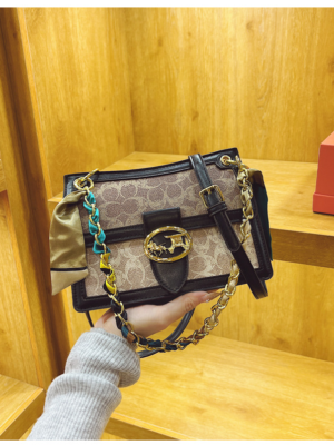 Fashion Retro Chain Bag Versatile Crossbody Shoulder Bag Small Square Bag
