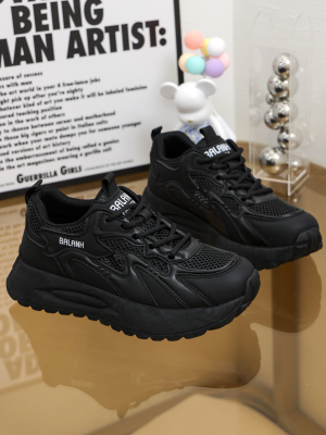 Black Summer New Style Fashion Breathable Soft Bottom Casual Sports Shoes