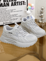 Grey Summer New Style Fashion Breathable Soft Bottom Casual Sports Shoes