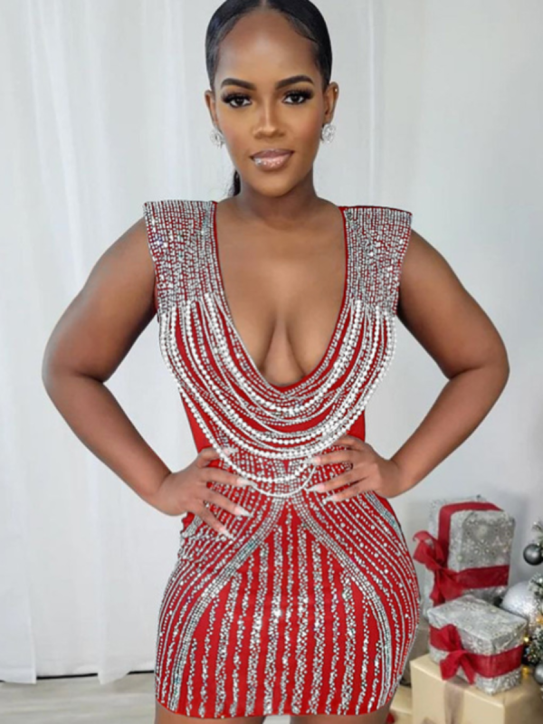 Red Deep V-Neck Sleeveless Permed Diamond Exposed Back Hip Dress