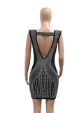 Black Deep V-Neck Sleeveless Permed Diamond Exposed Back Hip Dress
